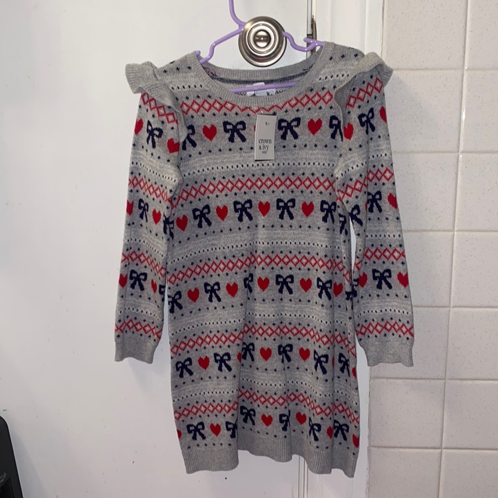 NWT Crown & Ivy Kids Bow and heart ❤️ sweater dress Size 4T long sleeve